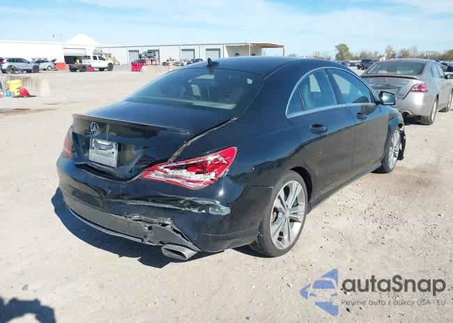 WDDSJ4EB6EN053843: 43883364