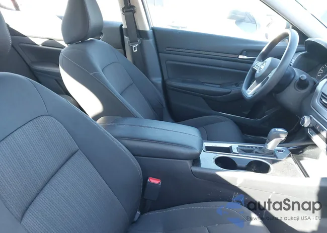 1N4BL4DV2RN361751: 43883391