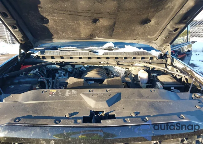 1GCVKPEC6GZ423635: 43882453