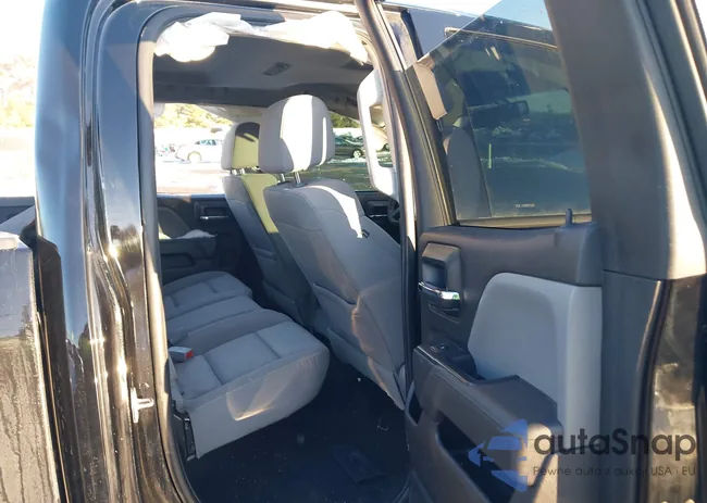 1GCVKPEC6GZ423635: 43882453