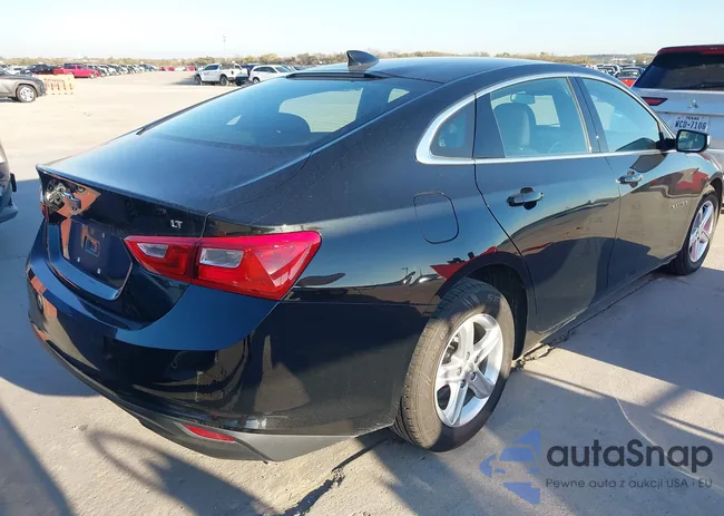 1G1ZD5ST4RF107345: 43882651