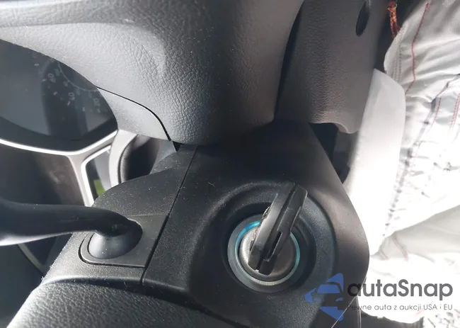 1FADP3F29HL227632: 43882745