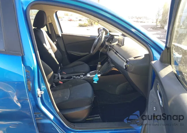 3MYDLBYV9JY320091: 43883867