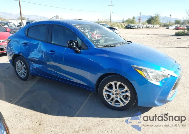 3MYDLBYV9JY320091: 43883867