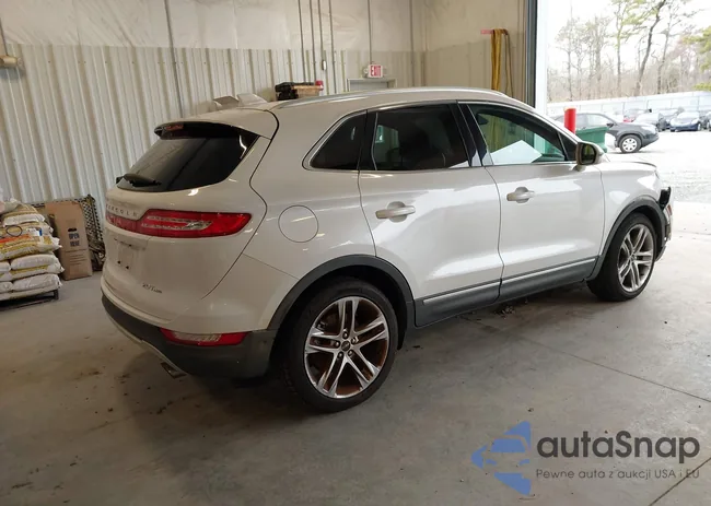 5LMCJ3D91HUL08215: 43883963