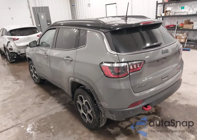 3C4NJDDBXNT101367: 43884083