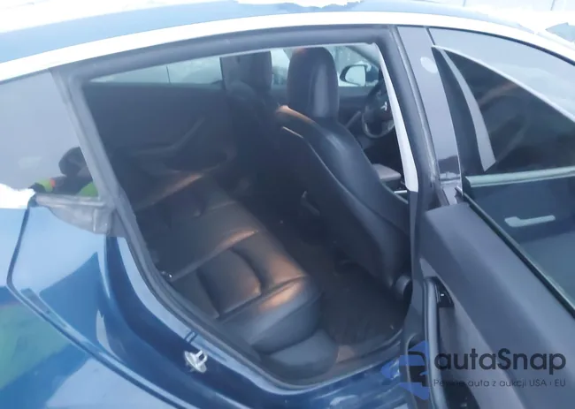 5YJ3E1EBXKF364929: 43884126