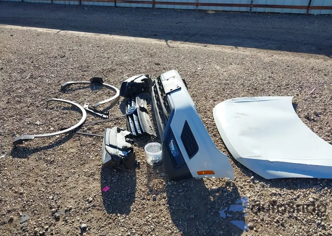 3VV1B7AX1JM011933: 43884246