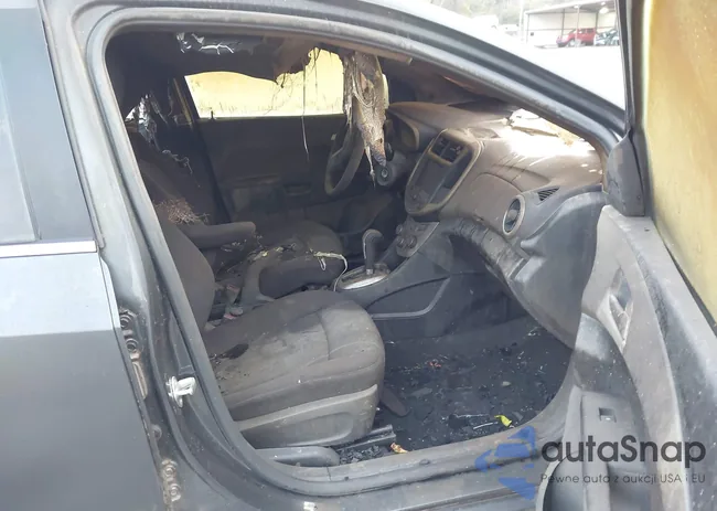 1G1JD5SB8L4111308: 43884353