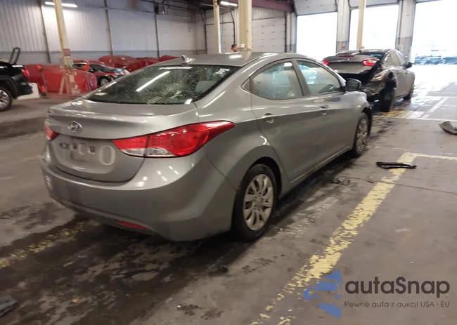 KMHDH4AE1CU396105: 43884424