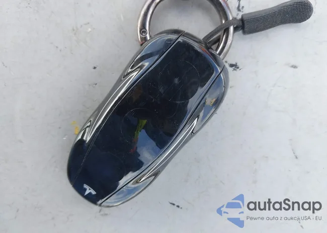 5YJSA1CP6DFP05557: 43883602