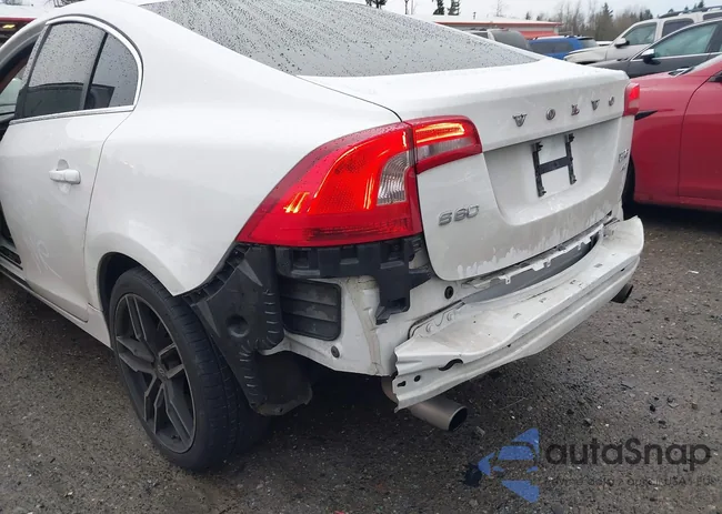 YV1902FH3C2036624: 43883675