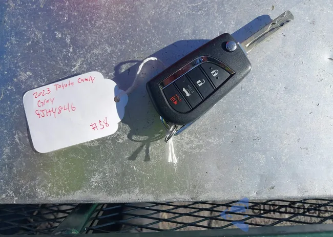 4T1G11AK3PU800579: 43883812