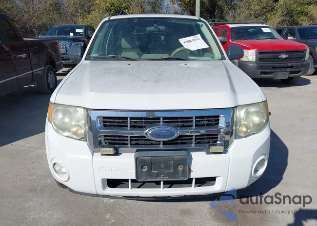 1FMCU49H38KA25732: 43884868