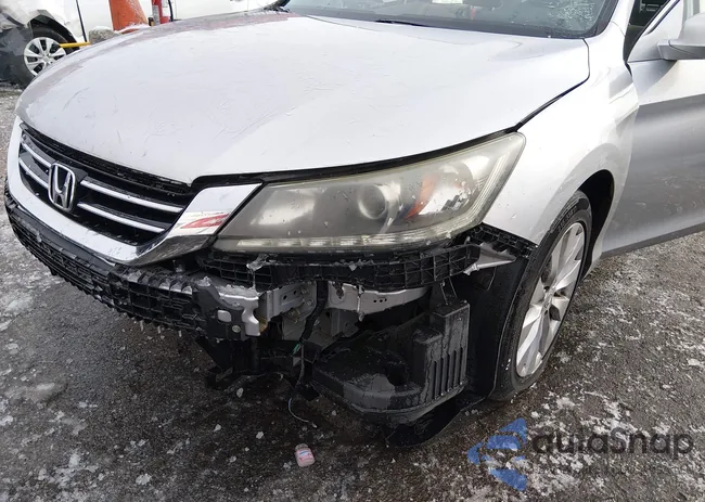 1HGCR3F85EA030843: 43885082