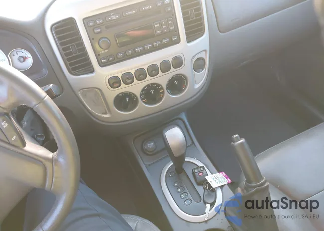 1FMYU95H26KC28066: 43885093