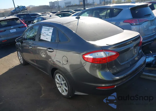 3FADP4BJ3GM175978: 43885120