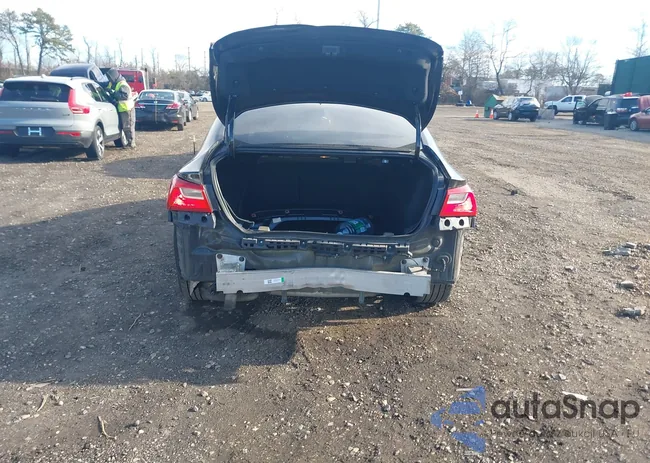 1G1ZD5ST2JF263968: 43885200