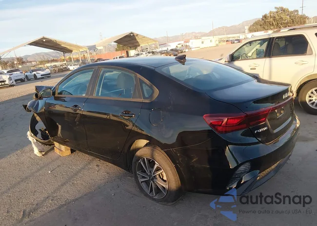 3KPF24AD0PE518270: 43885205