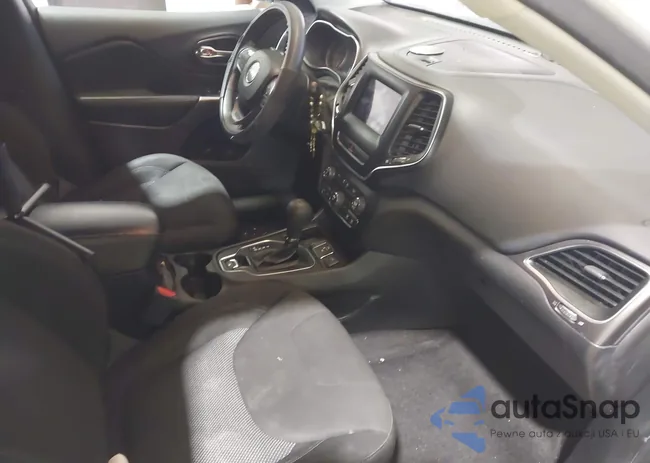 1C4PJLCB2KD262270: 43885256