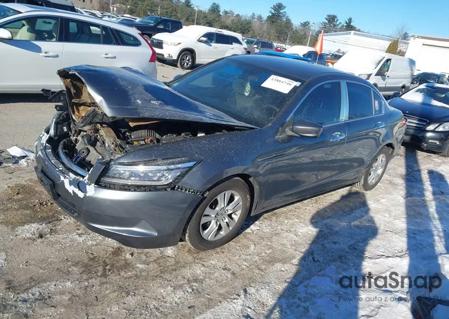 1HGCP26448A142034: 43884748