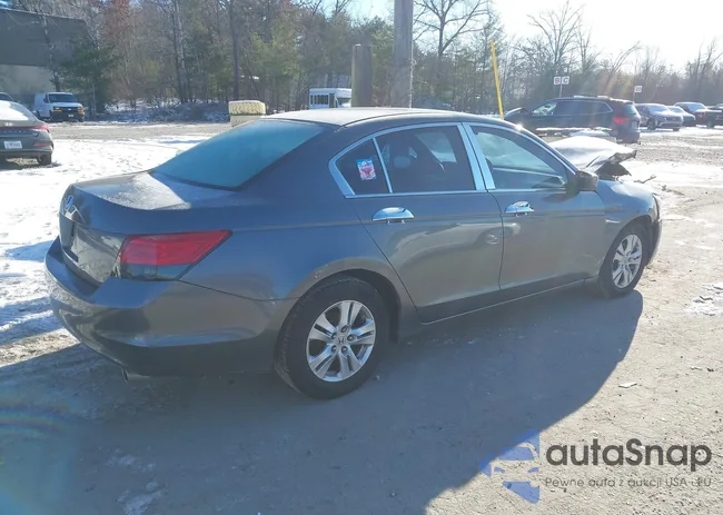 1HGCP26448A142034: 43884748