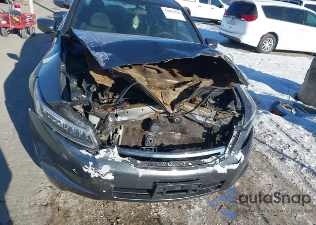 1HGCP26448A142034: 43884748