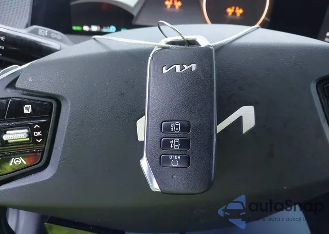 KNDC3DLC3N5028418: 43884758