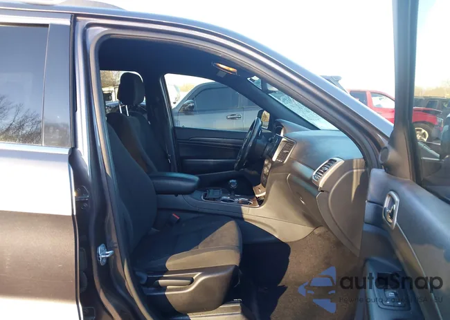 1C4RJEAG0FC713842: 43884763