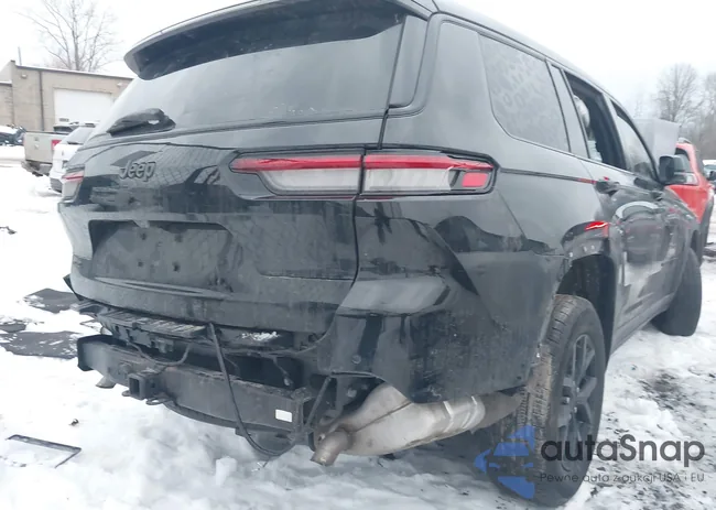 1C4RJKAG8R8614935: 43884839