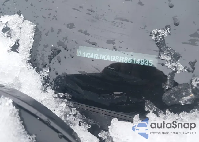 1C4RJKAG8R8614935: 43884839