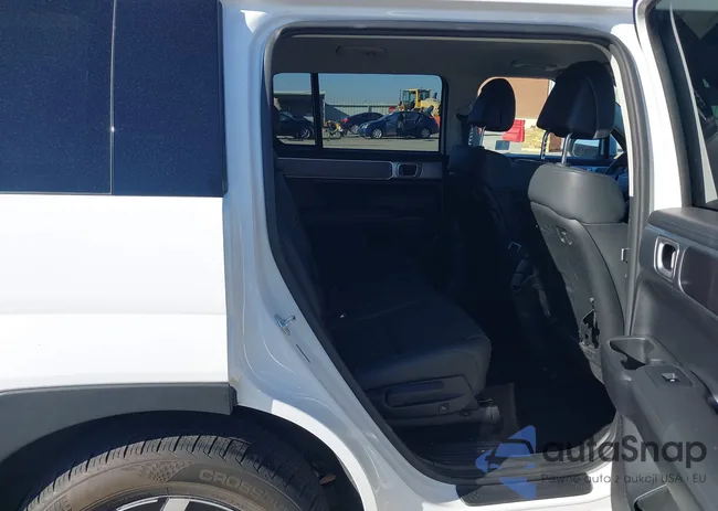 5NMP24GL2RH057216: 43884846