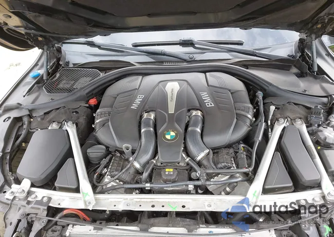 WBA7F0C52JGM24158: 43886036