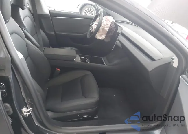 5YJ3E1EA2RF761536: 43886068