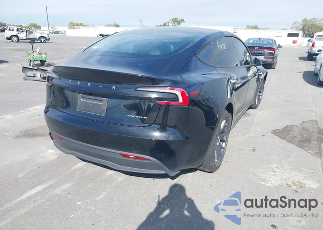 5YJ3E1EB9SF905775: 43886140