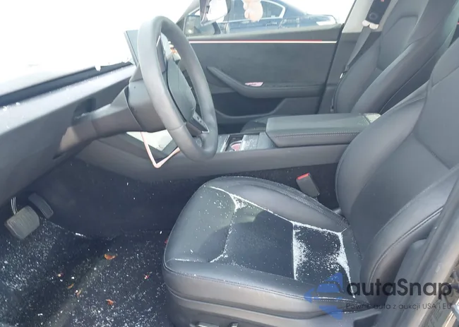 5YJ3E1EB9SF905775: 43886140