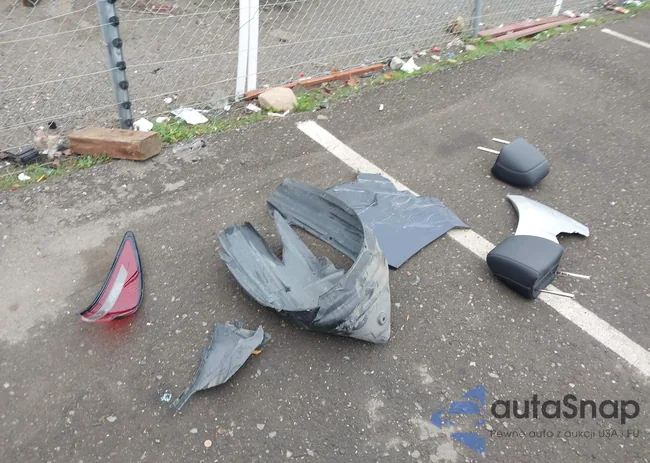 JM1GL1TY8J1335984: 43886145