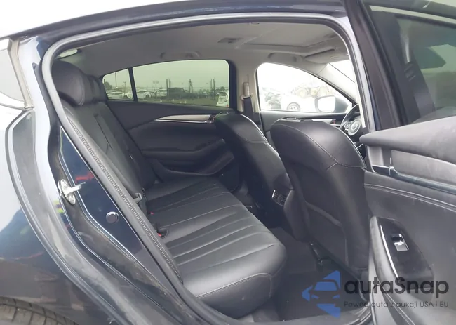 JM1GL1TY8J1335984: 43886145