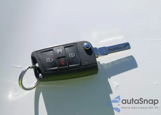 3VW547AU4JM252124: 43886269