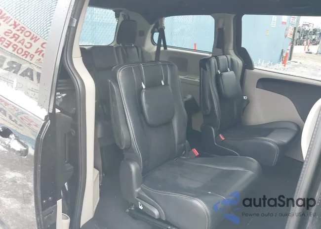 2C4RDGCGXJR283124: 43886278