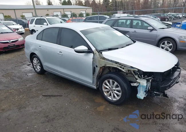 3VW637AJXDM253733: 43886301