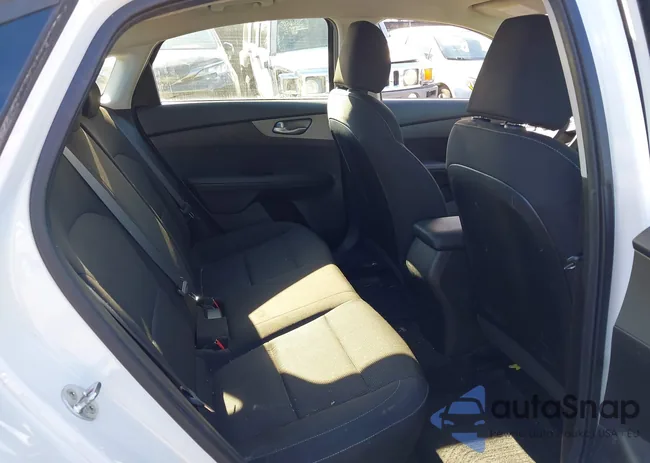 3KPF24AD6LE173059: 43886405