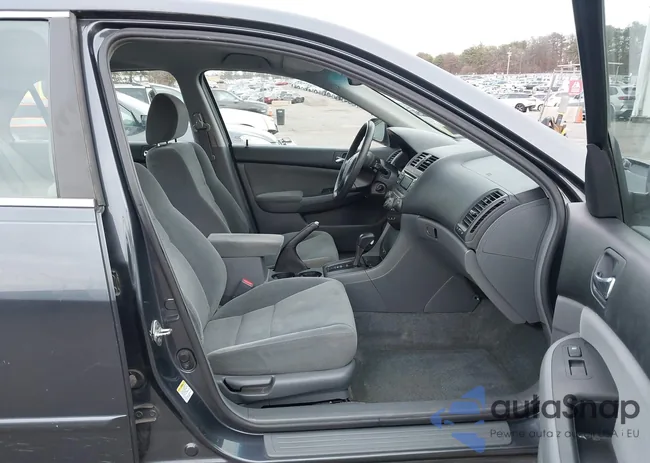 1HGCM56407A017704: 43885526