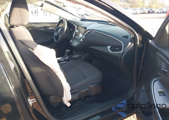 1G1ZD5ST1KF165967: 43885575