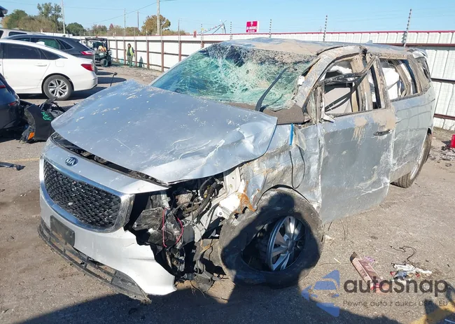 KNDMB5C17G6196068: 43885741