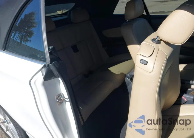 WBAUN1C54BVH83118: 43885772