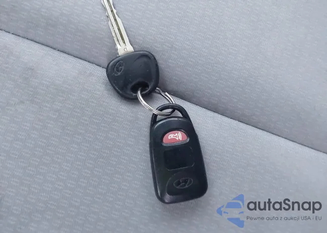 KMHDU46D78U277025: 43885774