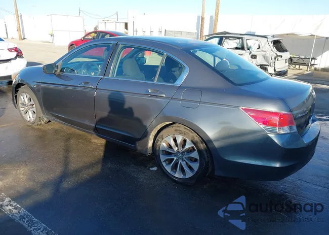 JHMCP26738C004125: 43885807