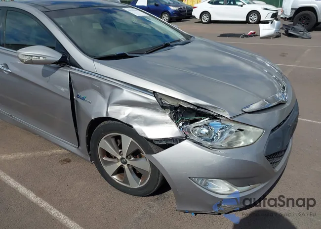 KMHEC4A48BA000505: 43887090