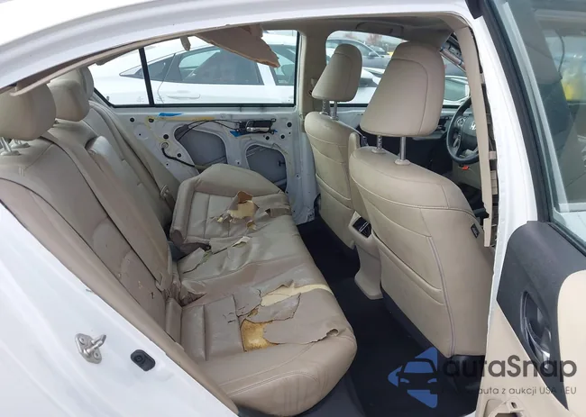 1HGCR3F85FA038491: 43887130